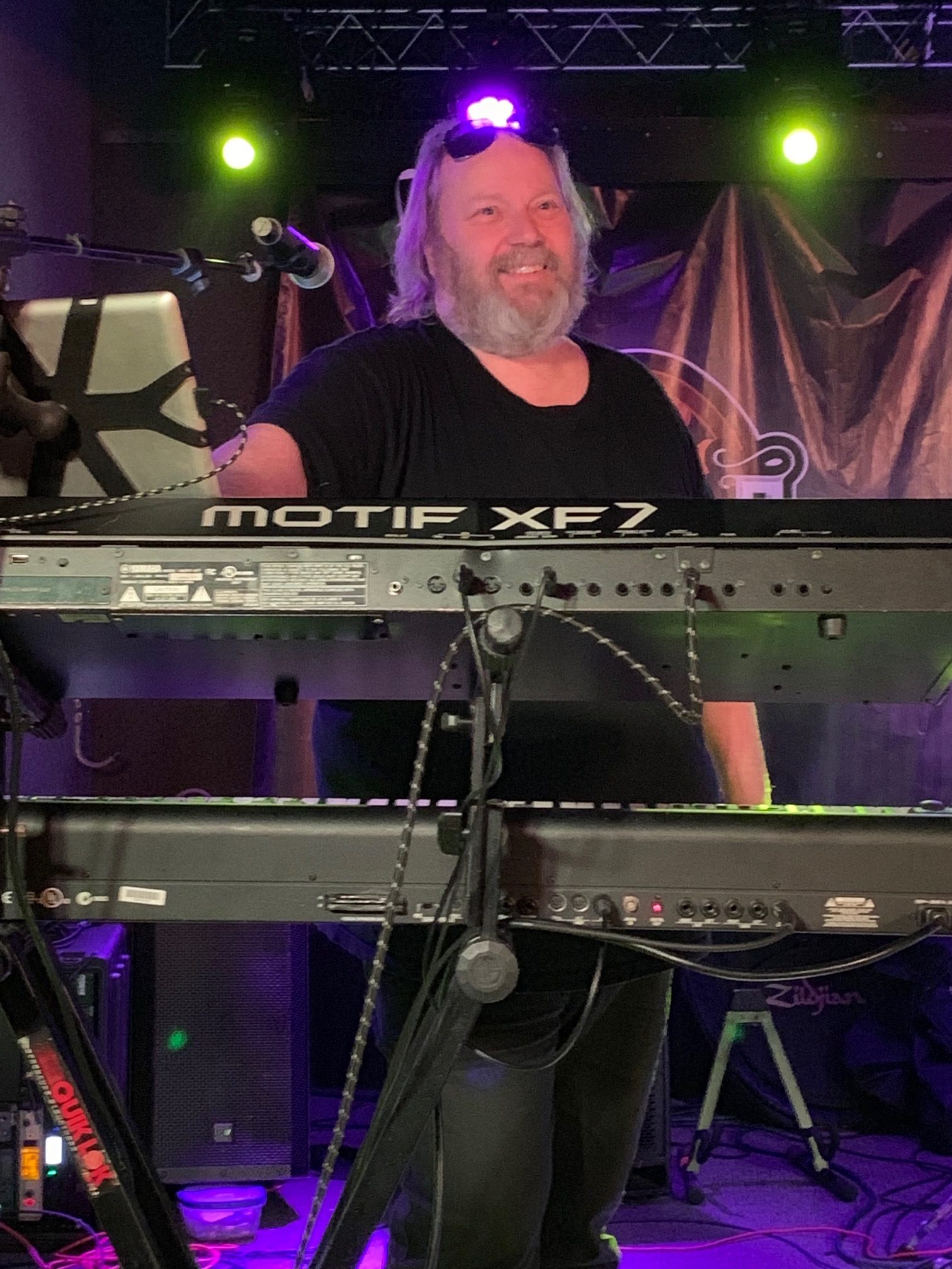 Chris Seymour - Keyboards and vocals